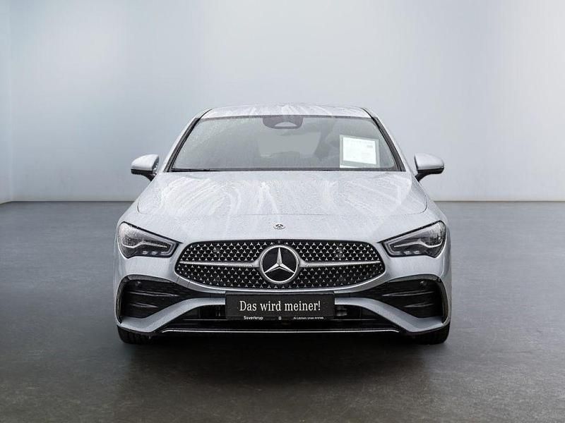 Gebraucht Mercedes CLA200 Shooting Brake AMG 150 PS (110 kW) 2024 Silberlack hightechsilber (metallic) Kombi