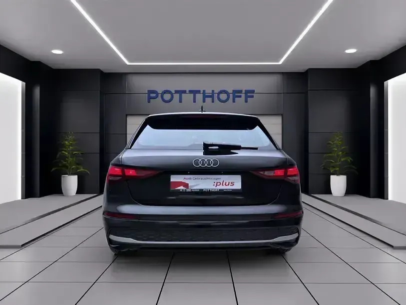 Gebraucht Audi A3 Advanced 116 PS (85 kW) 2024 Schwarz Limousine