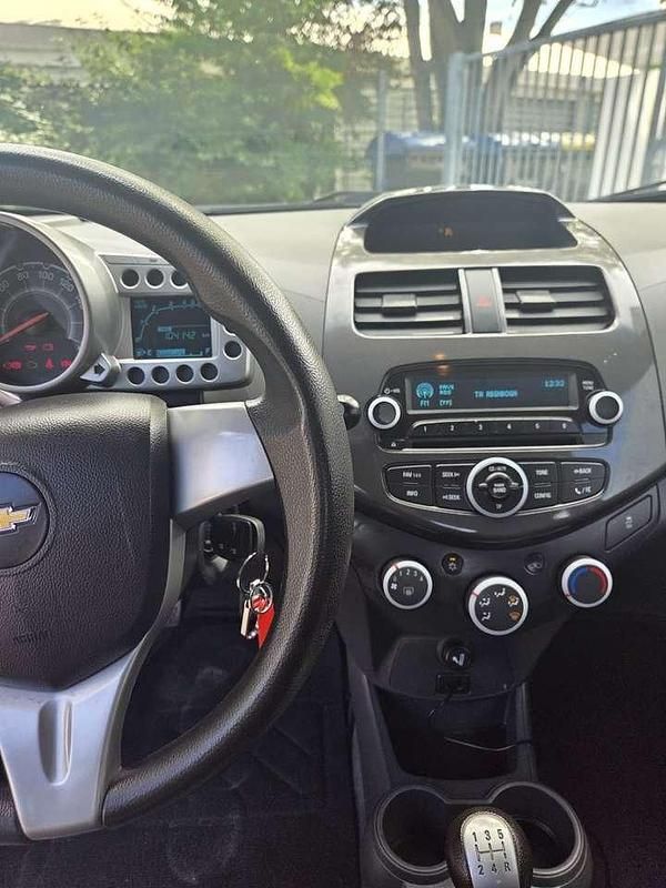 Gebraucht Chevrolet Spark LS 68 PS (50 kW) 2013 Rot Kleinwagen