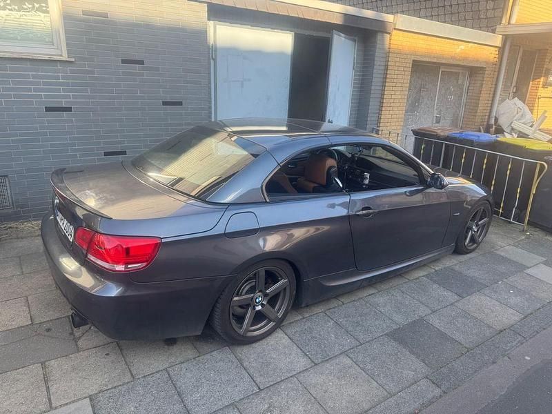 Gebraucht BMW 335 Cabriolet Performance 306 PS (225 kW) 2009 Schwarz Cabrio