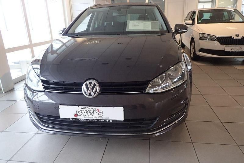 Gebraucht VW Golf VII LOUNGE 110 PS (80 kW) 2015 Grau Kombi