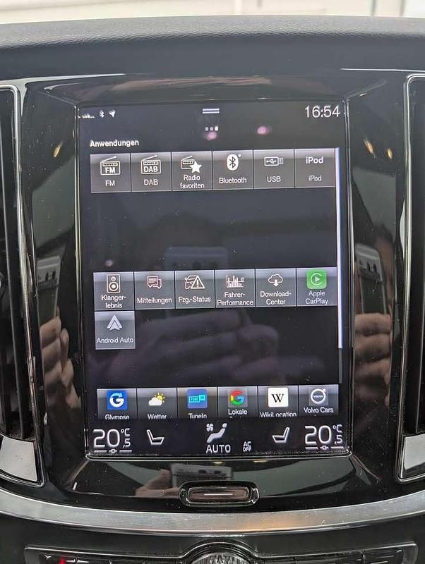 Gebraucht Volvo V60 R-Design 253 PS (186 kW) 2020 Blau Kombi