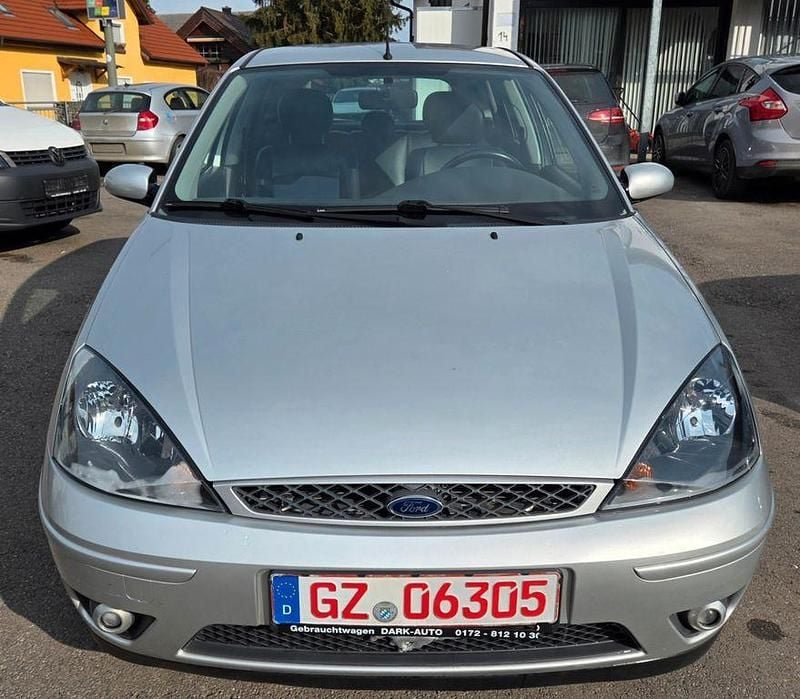Gebraucht Ford Focus ST 173 PS (127 kW) 2003 Silber Limousine