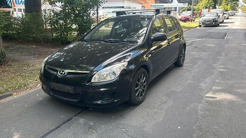 Schwarz Gebraucht 2008 Hyundai i30 Limousine | 1.500 € (Guter Preis) - Bild 1/4