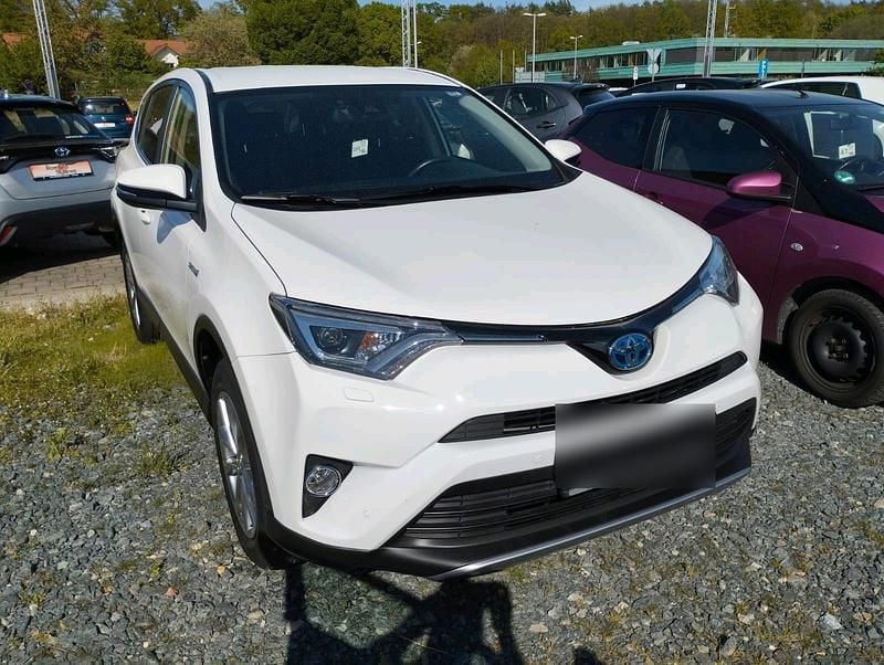 Gebraucht Toyota RAV4 197 PS (144 kW) 2018 Weiß SUV