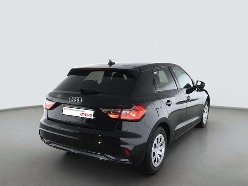 Gebraucht Audi A1 116 PS (85 kW) 2025 Mythosschwarz metallic SUV