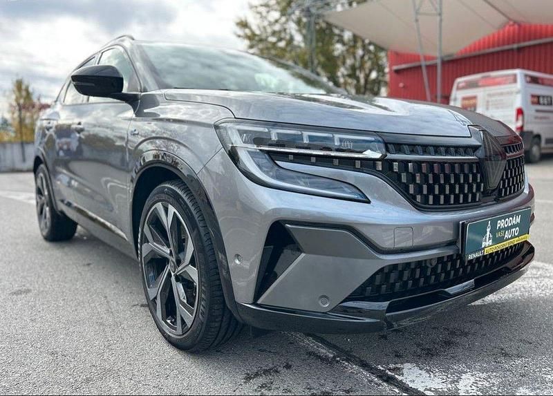 Grau Gebraucht 2024 Renault Austral Iconic SUV | 32.500 € (Guter Preis) - Bild 1/4