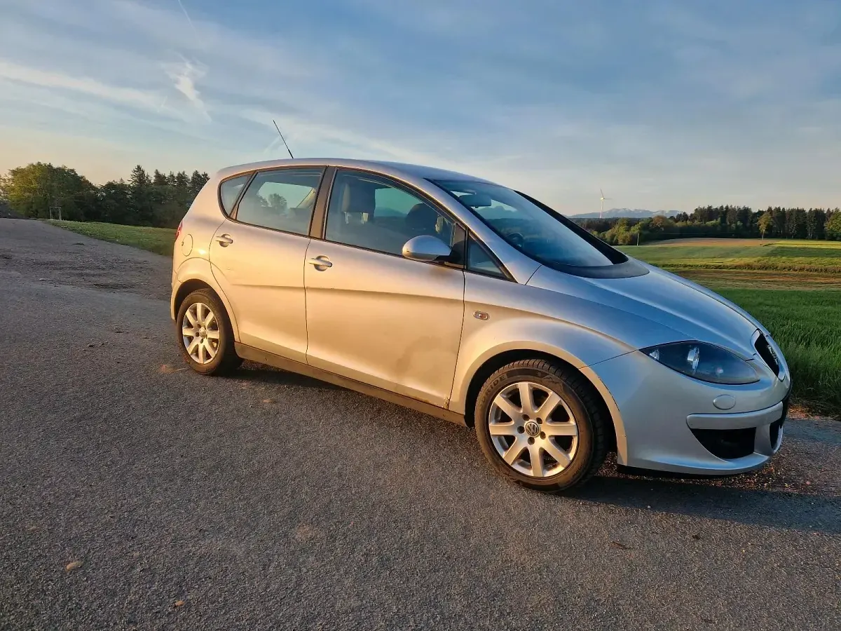 Gebraucht Seat Altea 105 PS (77 kW) 2004 Silber Van / Kleinbus