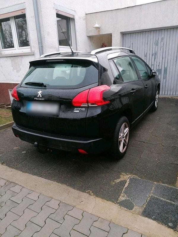 Gebraucht Peugeot 2008 Allure 110 PS (80 kW) 2015 Schwarz SUV