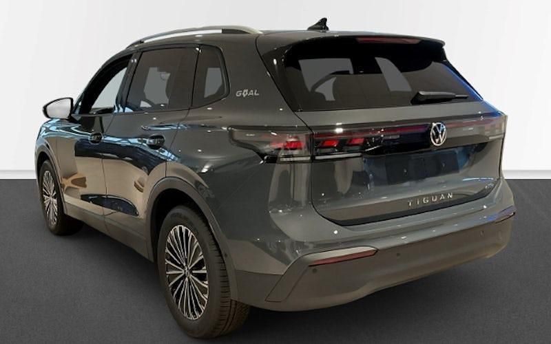 Neu VW Tiguan Goal 150 PS (110 kW) 2025 Grau SUV