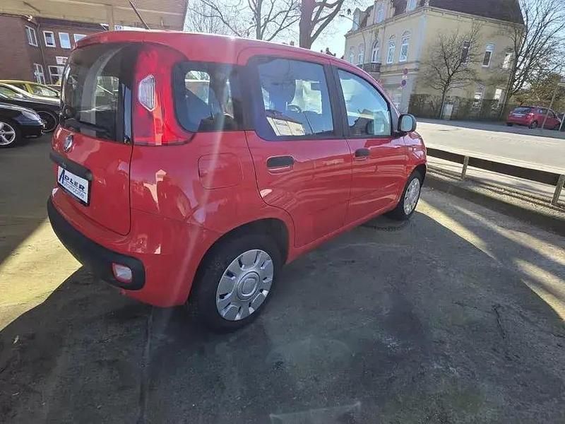Gebraucht Fiat Panda 69 PS (50 kW) 2018 Rot Kleinwagen