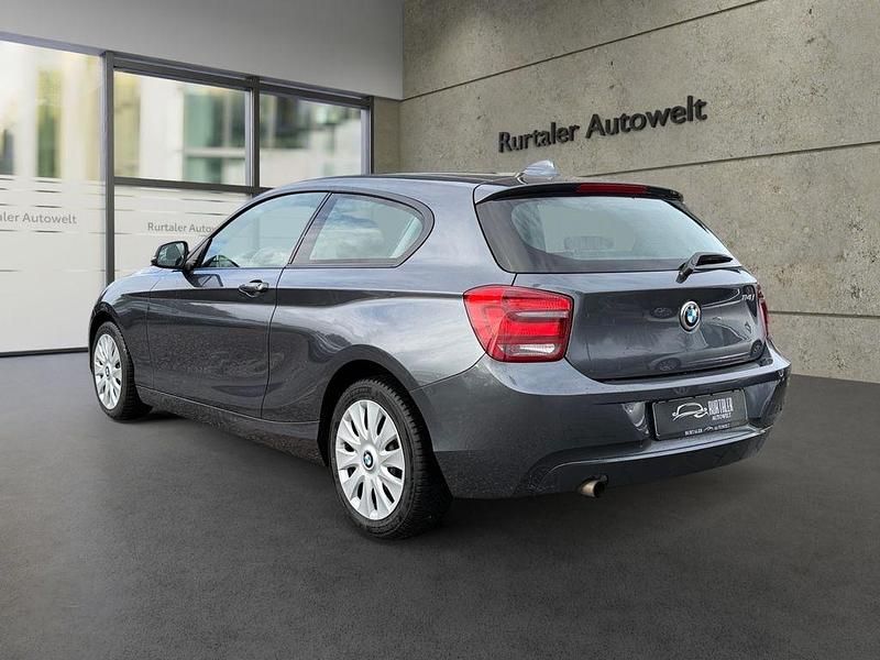 Gebraucht BMW 114 102 PS (75 kW) 2013 Grau Kleinwagen