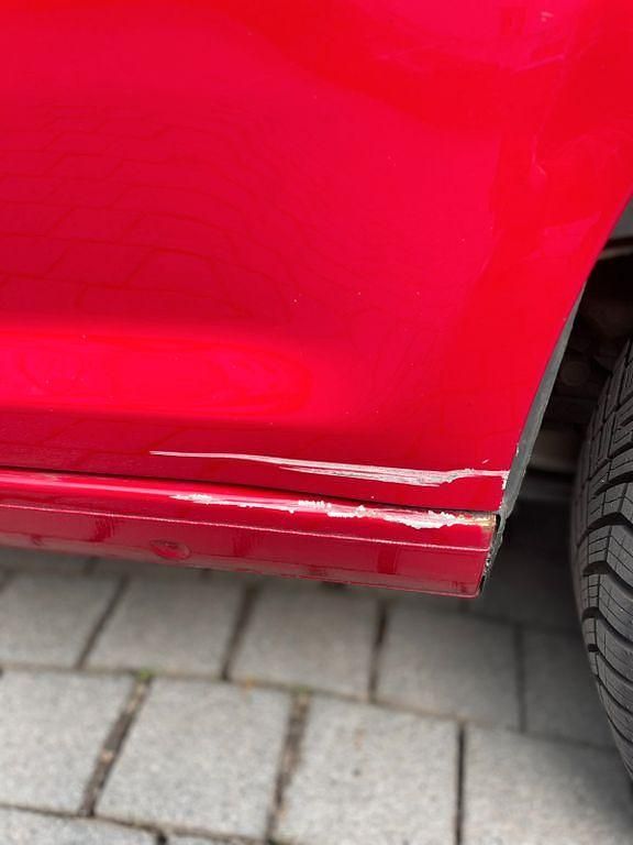 Gebraucht VW Caddy 105 PS (77 kW) 2012 Rot Van / Kleinbus