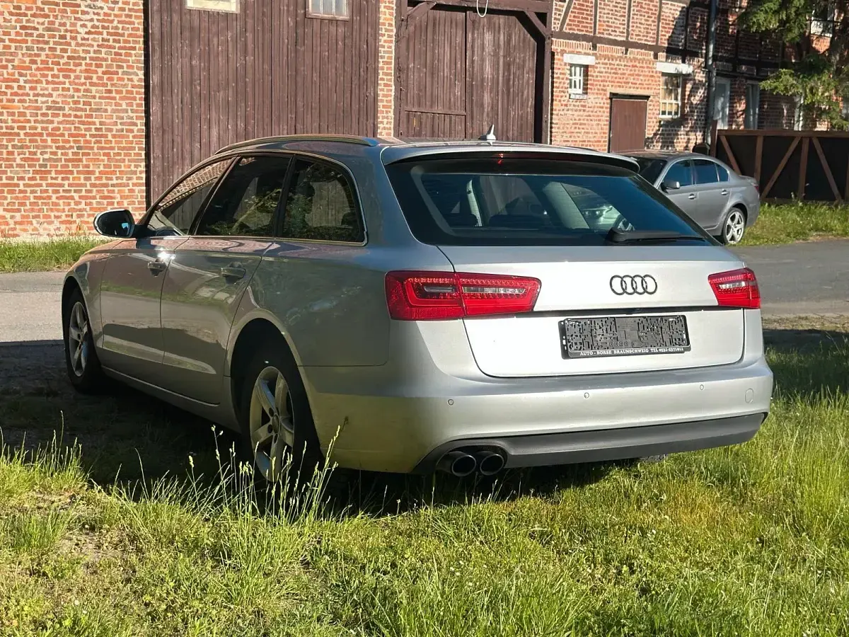 Gebraucht Audi A6 176 PS (129 kW) 2012 Silber Kombi