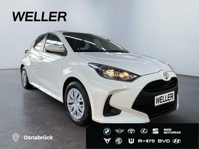 Gebraucht Toyota Yaris Comfort 72 PS (52 kW) 2023 Weiss Kleinwagen