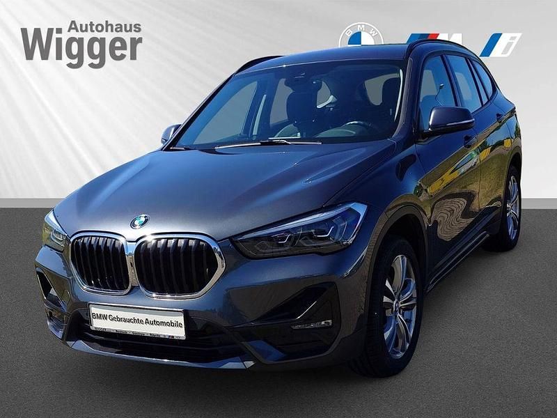 Grau Gebraucht 2019 BMW X1 Sport Line SUV | 18.900 € (Guter Preis) - Bild 1/4