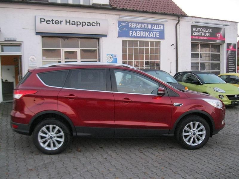 Second-hand Ford Kuga Titanium 150 CP (110 kW) 2017 Roșu SUV
