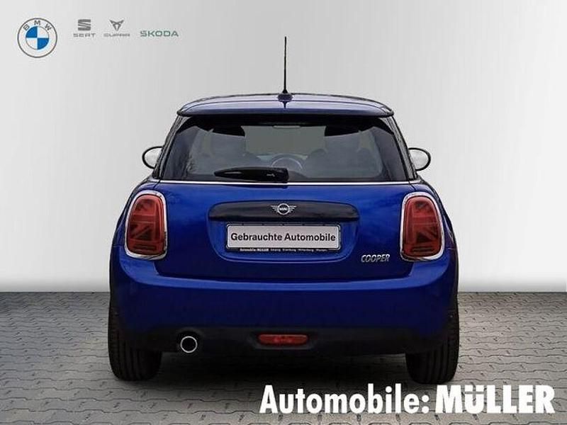Gebraucht Mini Cooper 136 PS (100 kW) 2020 Starlight blue metallic Kleinwagen