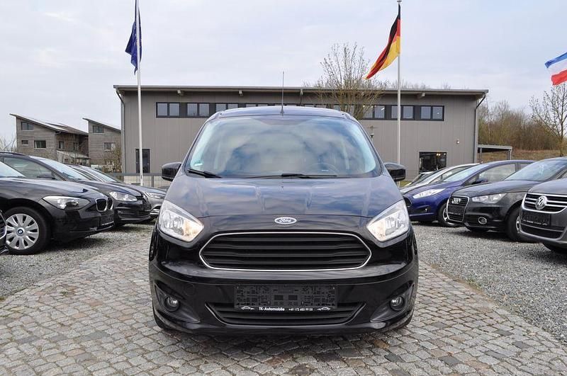 Gebraucht Ford Tourneo Courier Trend 101 PS (74 kW) 2016 Schwarz Van / Kleinbus