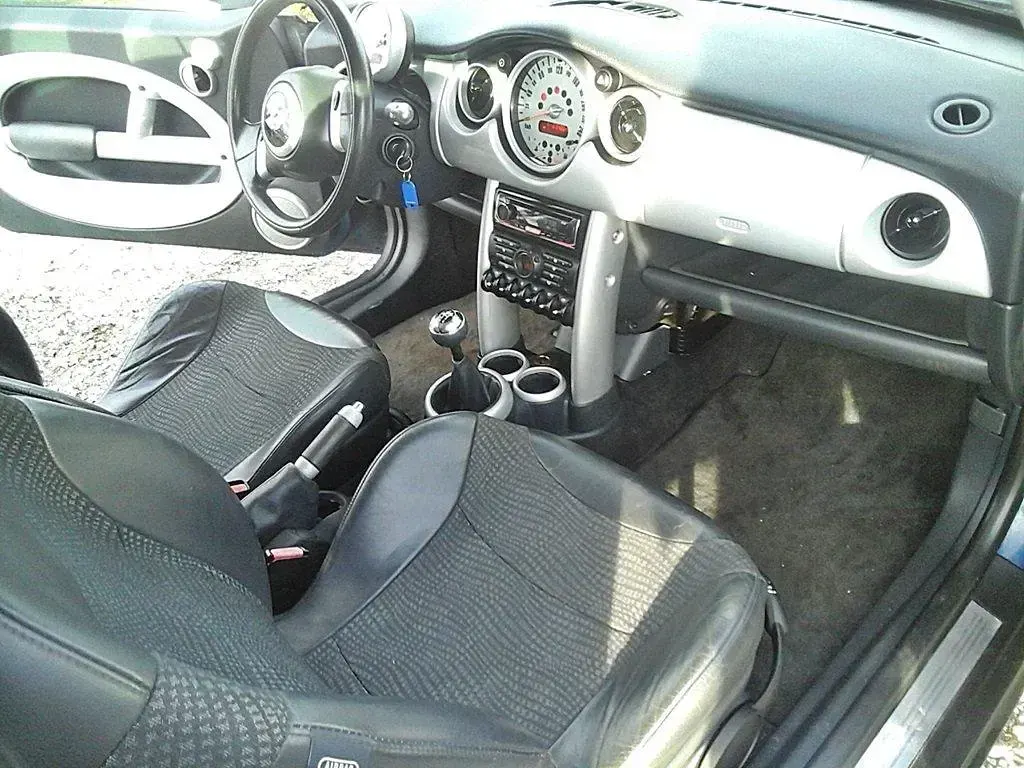 Usata Mini Cooper 116 CV (85 kW) 2002 Blu Utilitaria