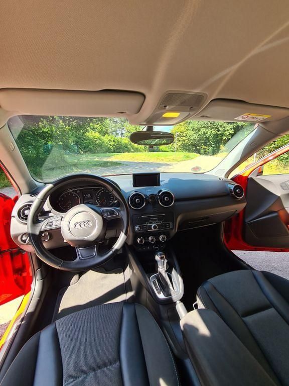 Gebraucht Audi A1 Sport 95 PS (69 kW) 2017 Rot Kleinwagen