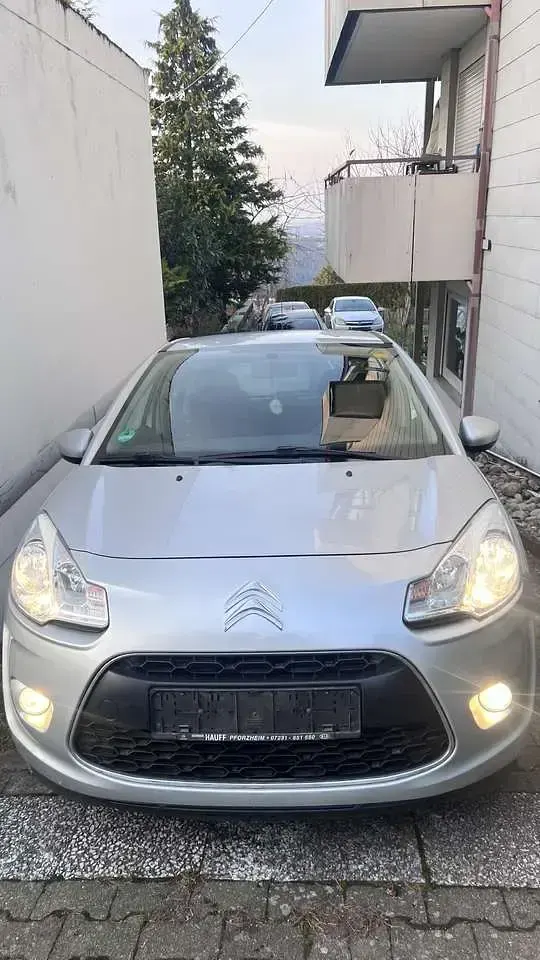 Gebraucht Citroën C3 Exclusive 82 PS (60 kW) 2013 Silber Limousine
