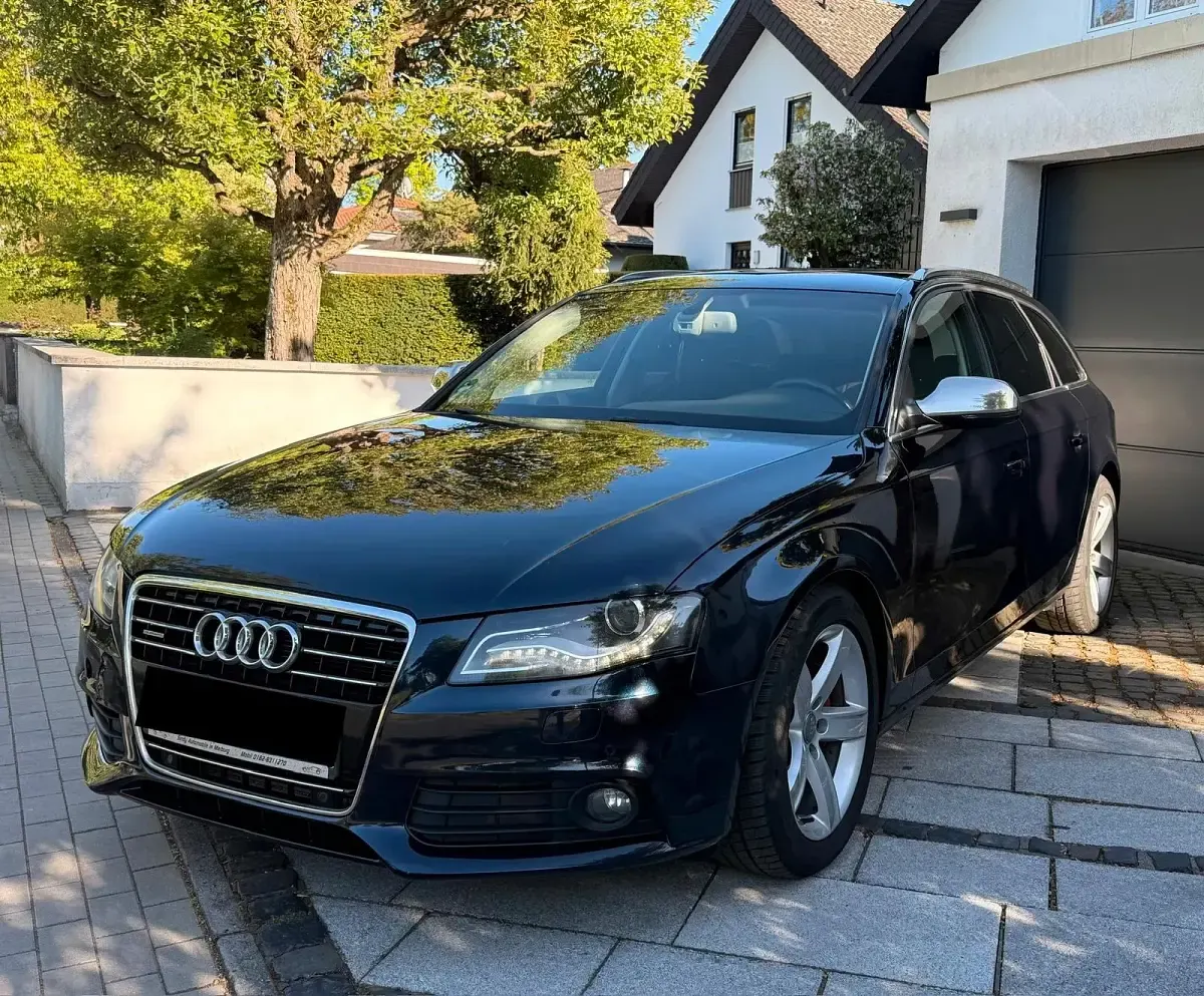 Gebraucht Audi A4 239 PS (175 kW) 2011 Blau Kombi