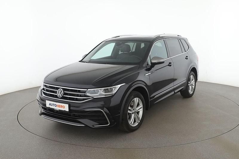 Schwarz Gebraucht 2022 VW Tiguan Allspace R-line SUV | 36.780 € (Fairer Preis) - Bild 1/3