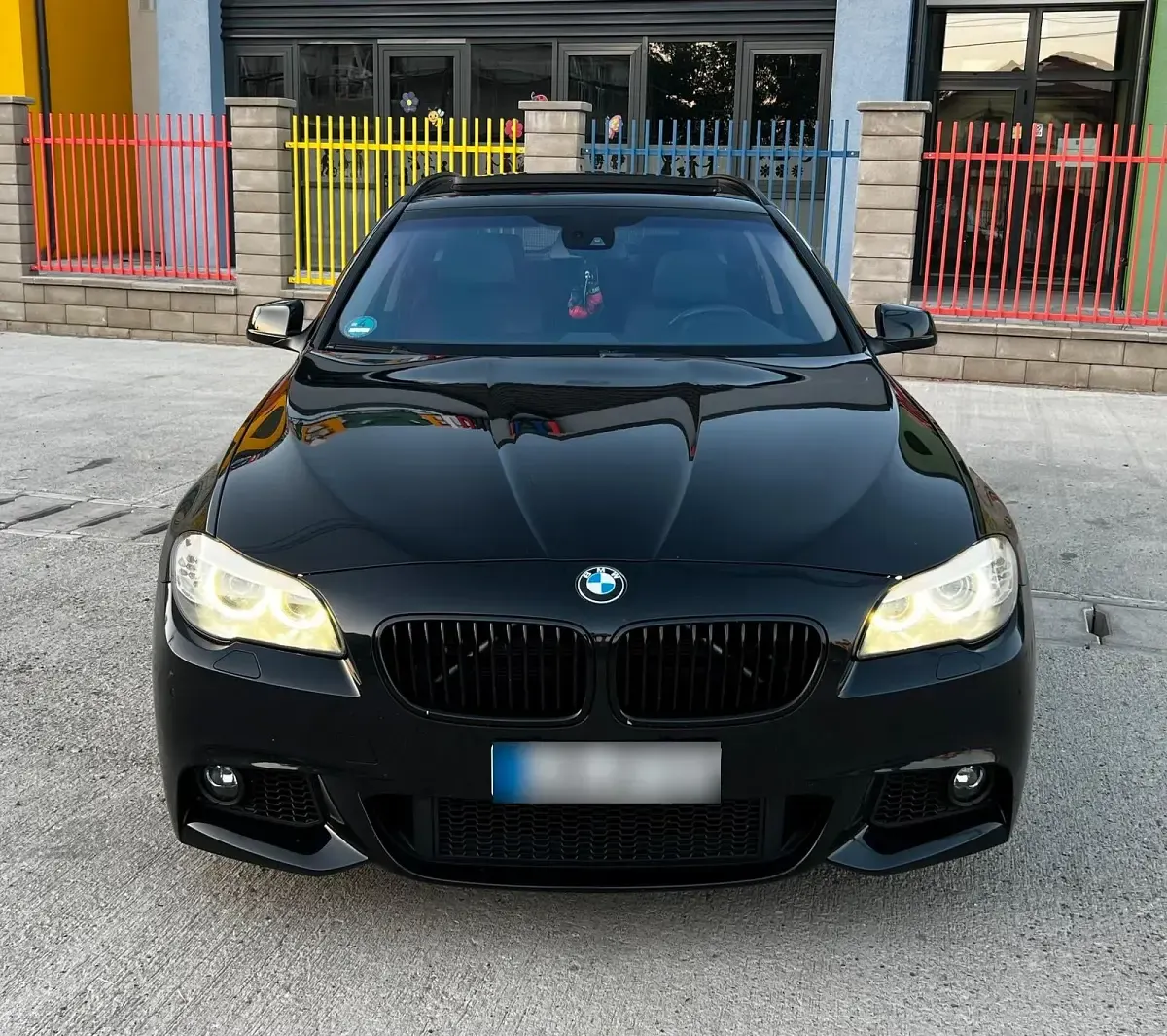Gebraucht BMW 530 M Sport 258 PS (189 kW) 2012 Schwarz Kombi