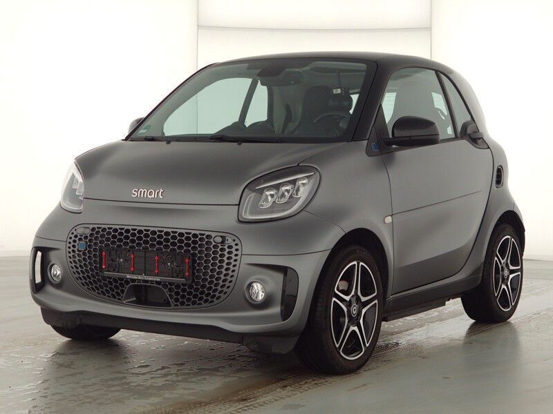 Grau Gebraucht 2023 Smart ForTwo Electric Drive Coupé | 12.990 € (Fairer Preis) - Bild 1/4