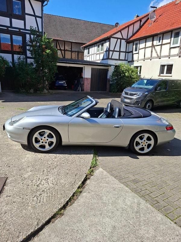 Gebraucht Porsche 996 300 PS (220 kW) 1999 Silber Cabrio