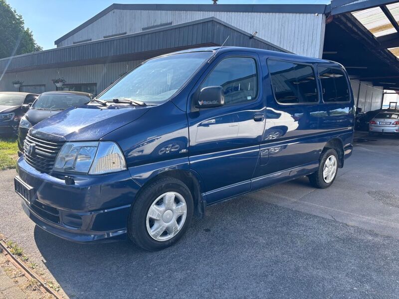 Blau Gebraucht 2008 Toyota HiAce Van / Kleinbus | 7.700 € (Fairer Preis) - Bild 1/4
