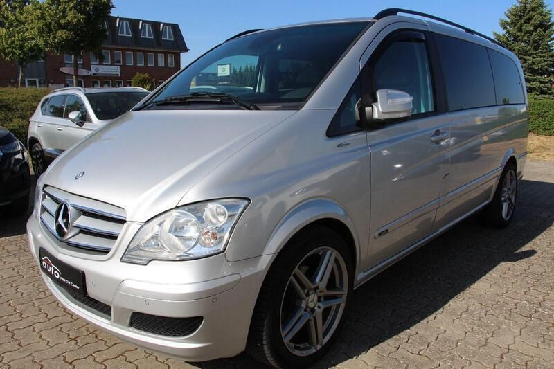 Silber Gebraucht 2010 Mercedes Viano Edition Van / Kleinbus | 17.900 € (Etwas zu teuer) - Bild 1/4