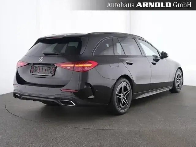 Gebraucht Mercedes C180 AMG line 170 PS (125 kW) 2025 Schwarz Kombi
