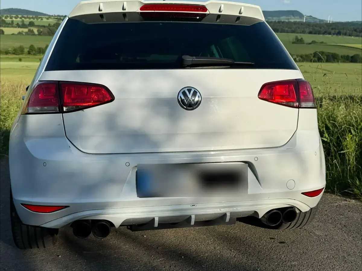 Gebraucht VW Golf VII Comfortline 144 PS (105 kW) 2013 Weiß Limousine