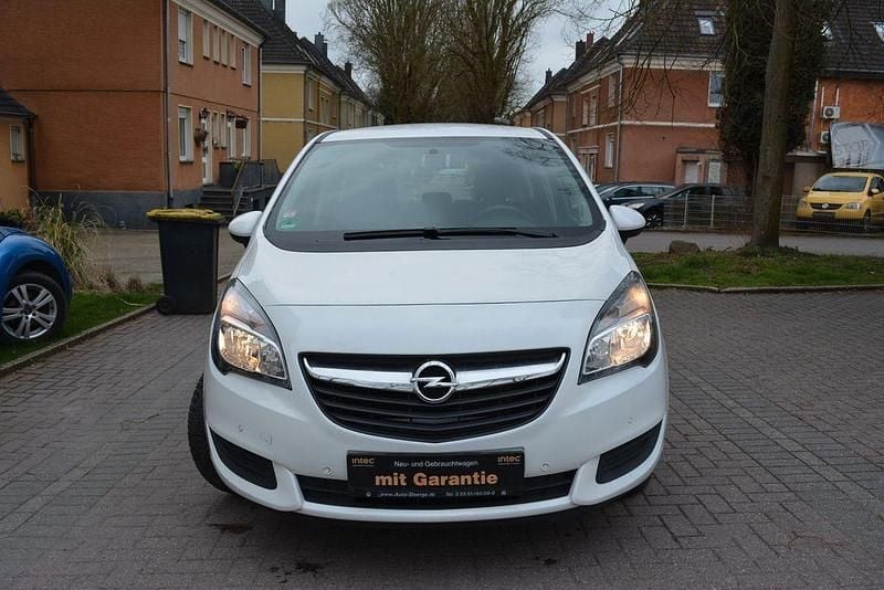 Gebraucht Opel Meriva Edition 101 PS (74 kW) 2017 Weiß Van / Kleinbus