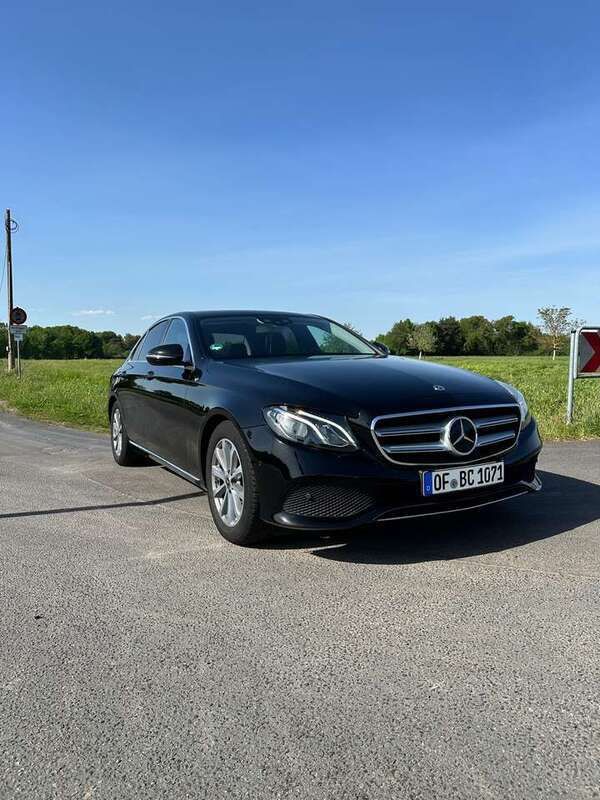 Gebraucht 2018 Mercedes E220 Avantgarde Limousine | 26.000 € (Etwas zu teuer) - Bild 1/4