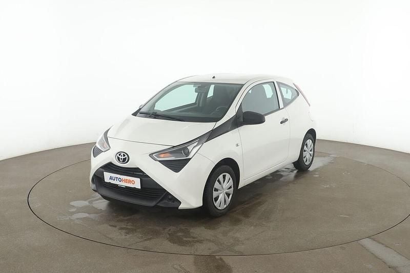 Gebraucht Toyota Aygo 72 PS (52 kW) 2020 Weiß Kleinwagen