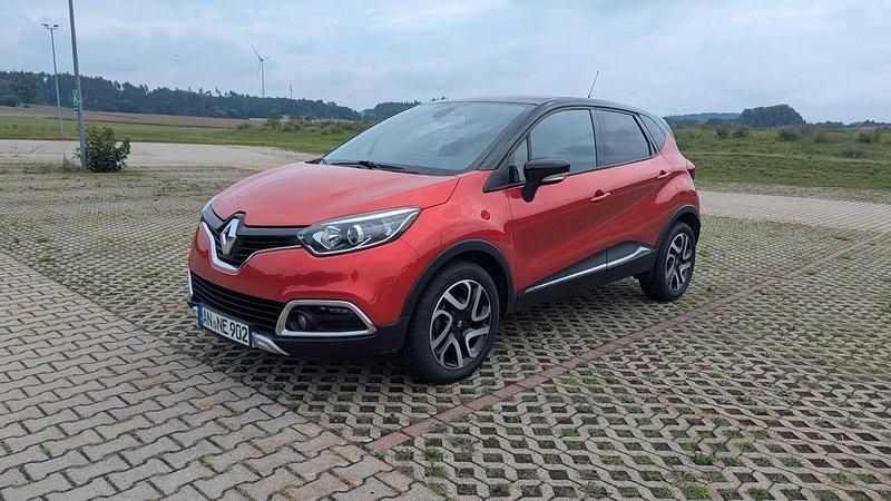 Rot Gebraucht 2015 Renault Captur Intens SUV | 11.600 € (Guter Preis) - Bild 1/4