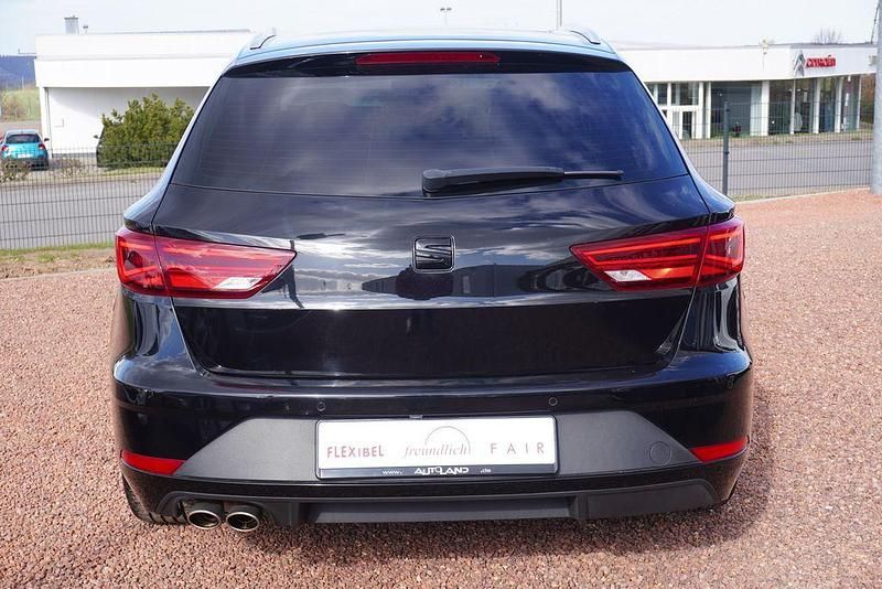 Gebraucht Seat Leon ST FR 150 PS (110 kW) 2020 Midnight schwarz metallic Kombi