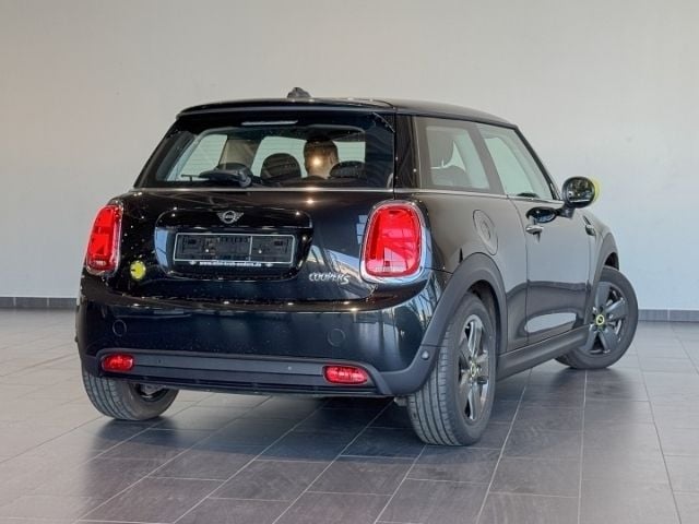 Gebraucht Mini Cooper S Essential 135 kW (184 PS) 2022 Andere farbe Kleinwagen
