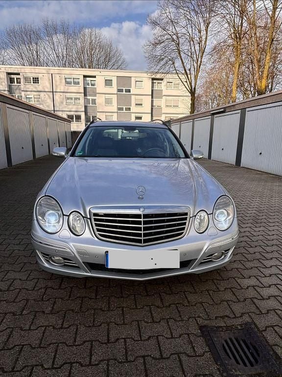 Gebraucht Mercedes 220 231 PS (169 kW) 2008 Schwarz Limousine