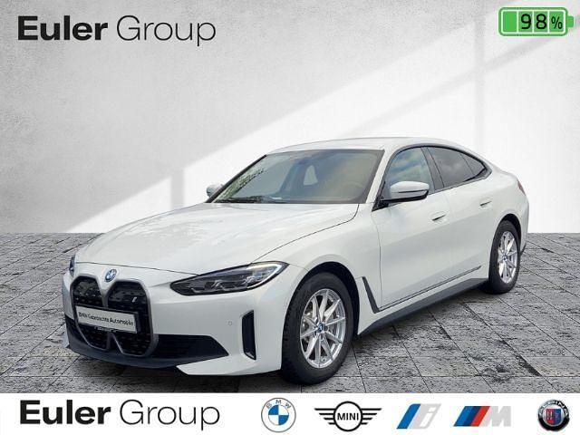 Weiss Gebraucht 2023 BMW i4 Sport Line Limousine | 35.477 € (Superpreis) - Bild 1/4