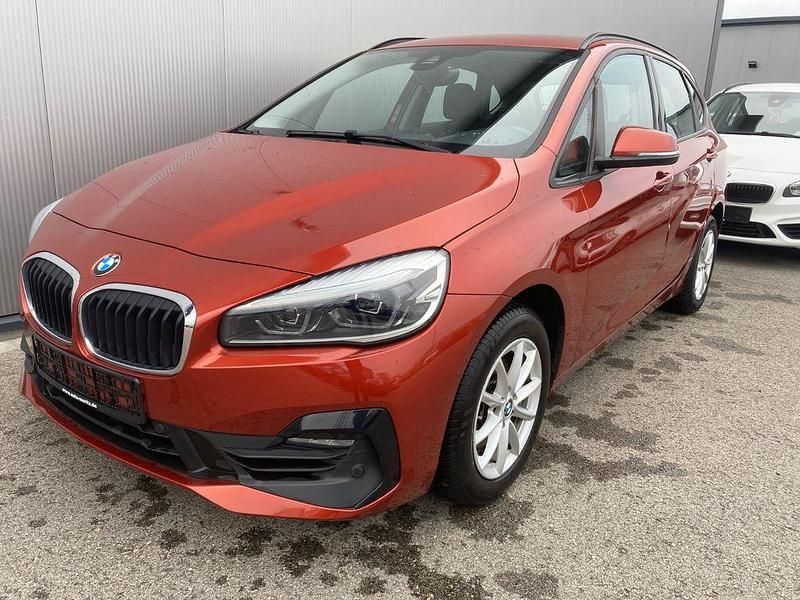 Orange Gebraucht 2019 BMW 218 Van / Kleinbus | 17.800 € (Fairer Preis) - Bild 1/4