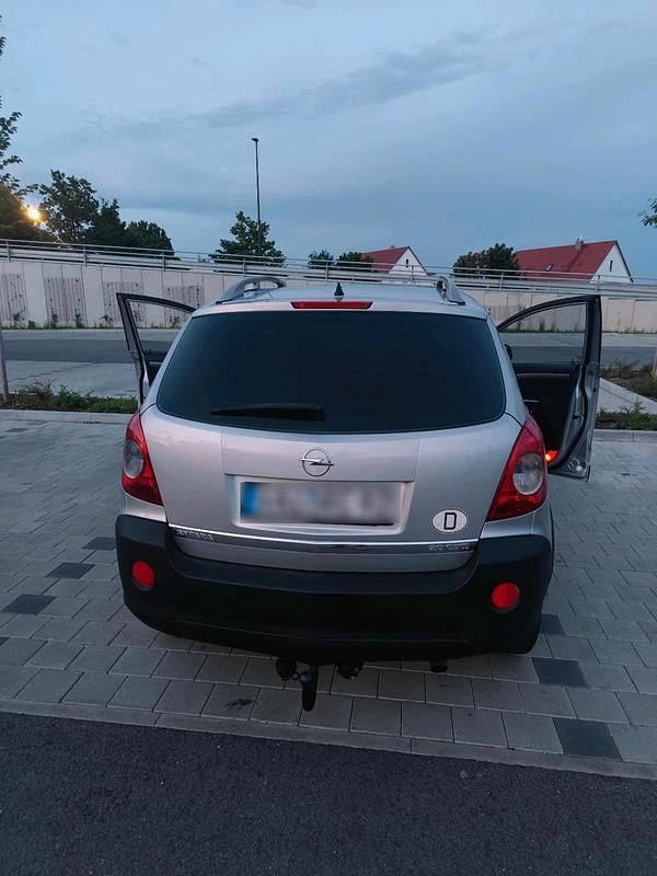 Grau Gebraucht 2008 Opel Antara SUV | 3.800 € (Guter Preis) - Bild 1/4