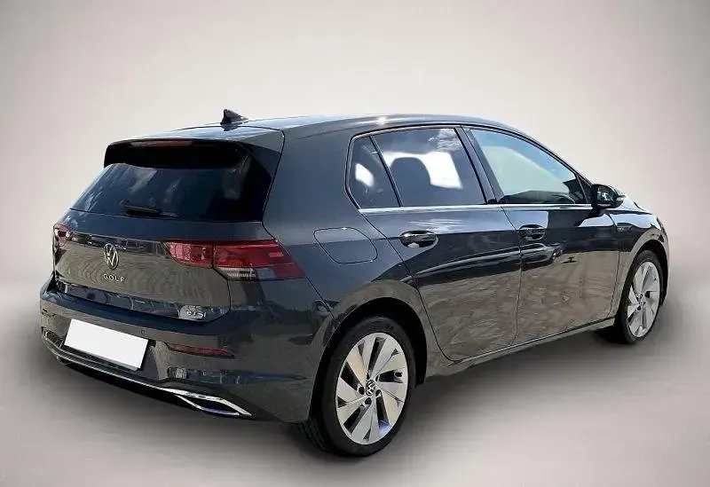 Neu VW Golf VIII 116 PS (85 kW) 2026 Manufacturer Limousine