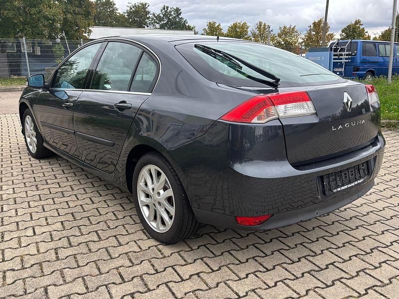 Gebraucht Renault Laguna III Dynamique 140 PS (102 kW) 2008 Grau Limousine