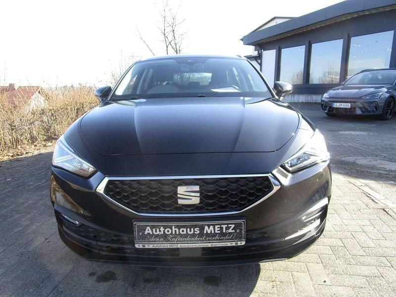 Gebraucht Seat Leon Style 150 PS (110 kW) 2021 Mitternachtsschwarz Kombi