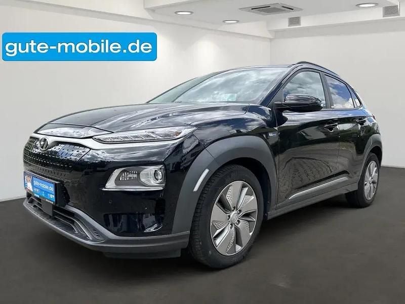 Schwarz Gebraucht 2021 Hyundai Kona Style SUV | 23.490 € (Etwas zu teuer) - Bild 1/4