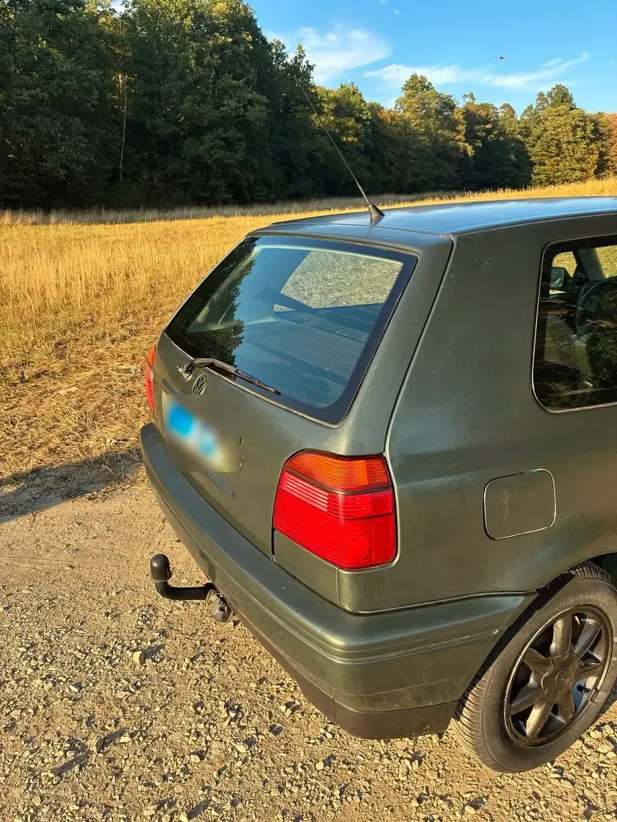 Gebraucht VW Golf III 75 PS (55 kW) 1995 Grün Kleinwagen